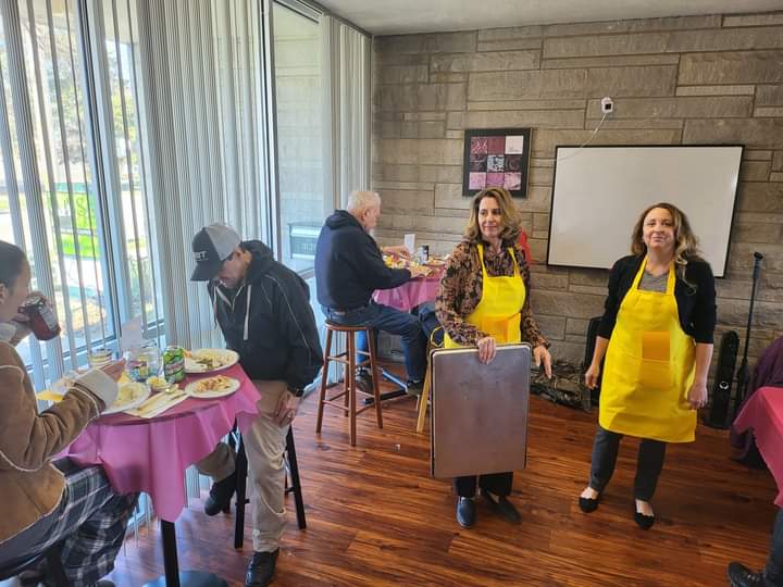 Mental Health Court participates in Safehaven's Thanksgiving meal