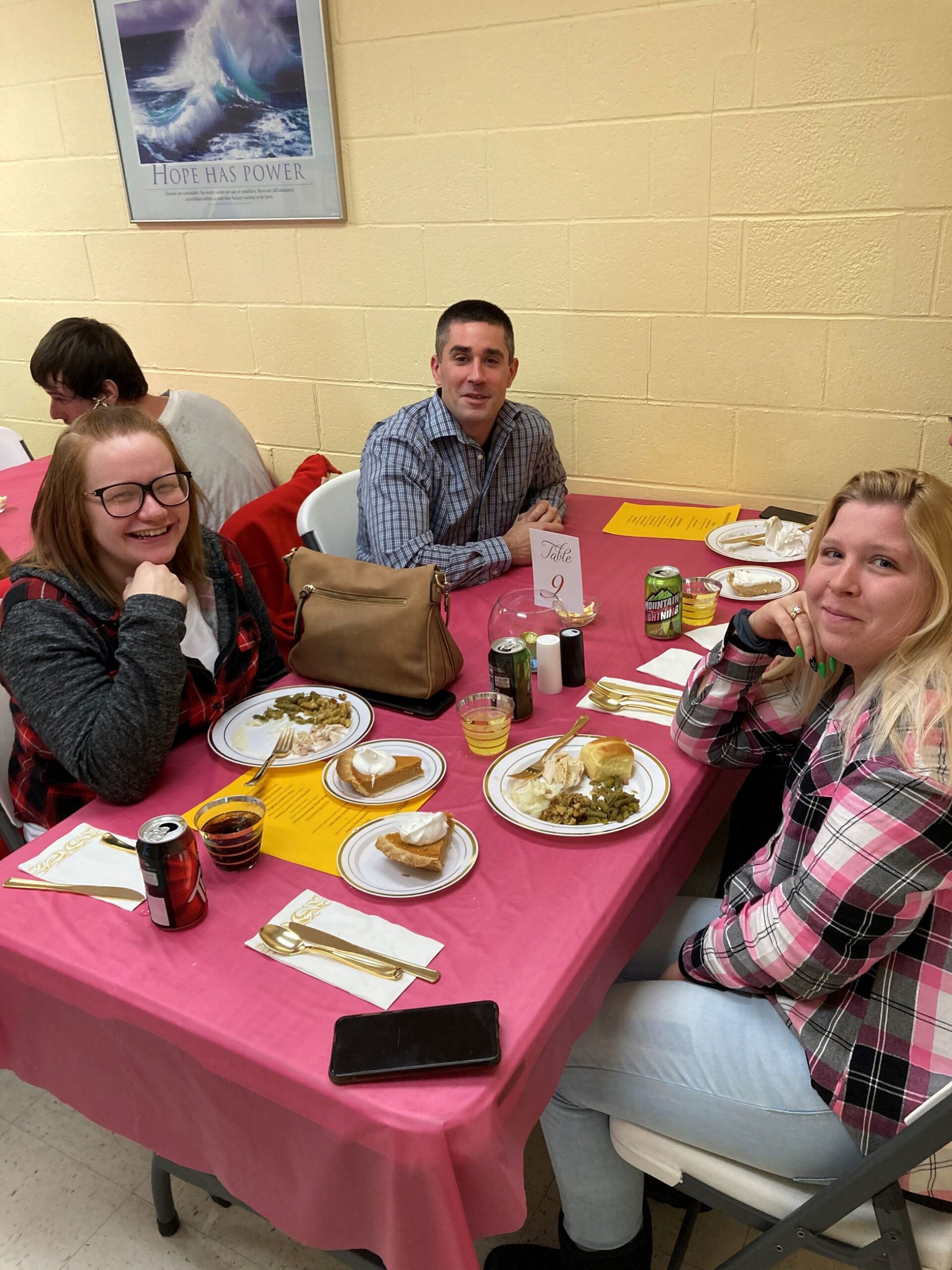 Mental Health Court participates in Safehaven's Thanksgiving meal